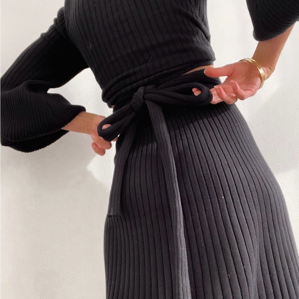Kivari Black Knit Garment